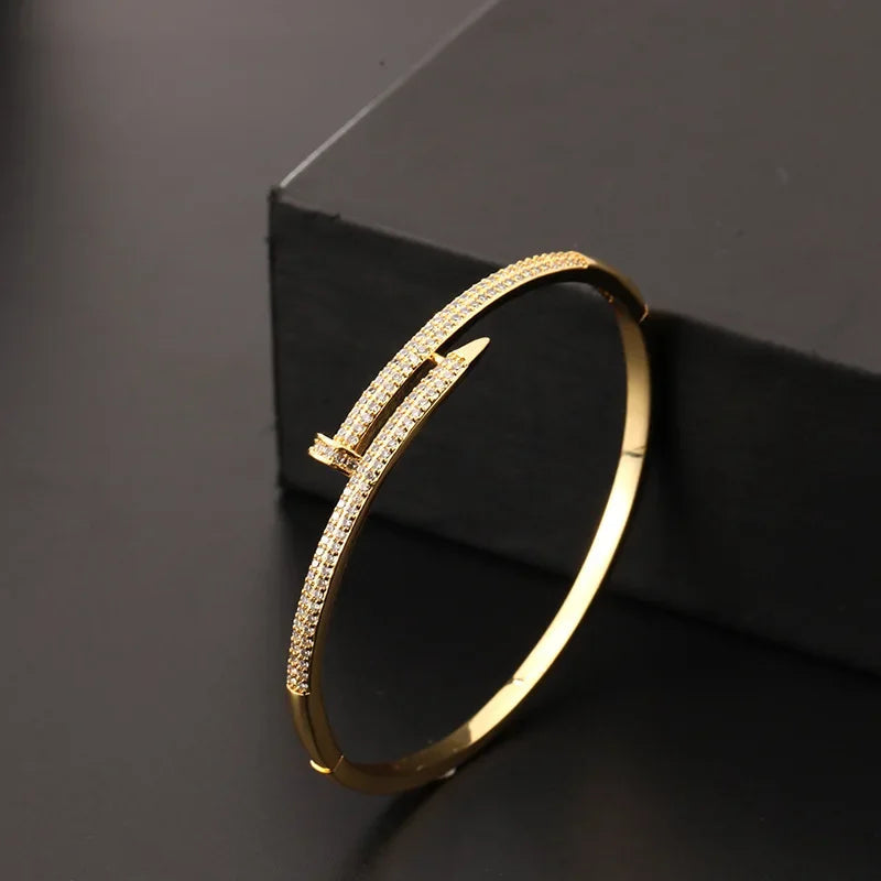 GOLD NAGEL