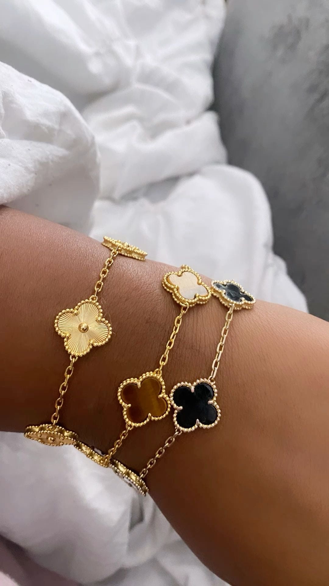 FLOWER BRACELET