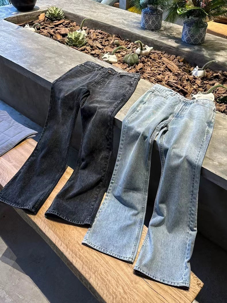 STRAIGHT FIT JEANS