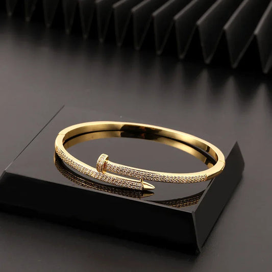 GOLD NAGEL