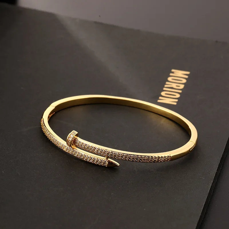 GOLD NAGEL